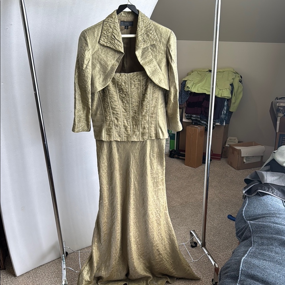 Elegant Gold Two-Piece Formal Dress